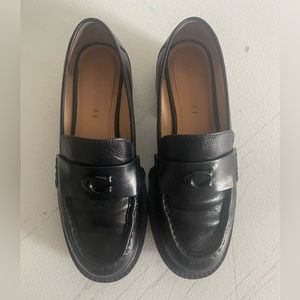 BLACK COACH LEATHER LOAFERS size 6.5